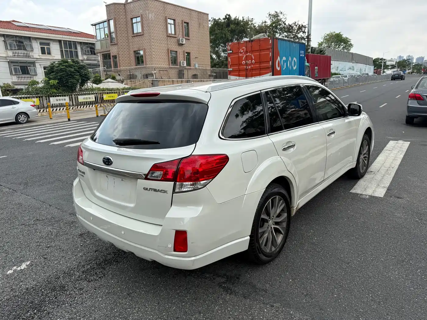 Subaru Outback 2013 2.5i Sport Edition фото 5