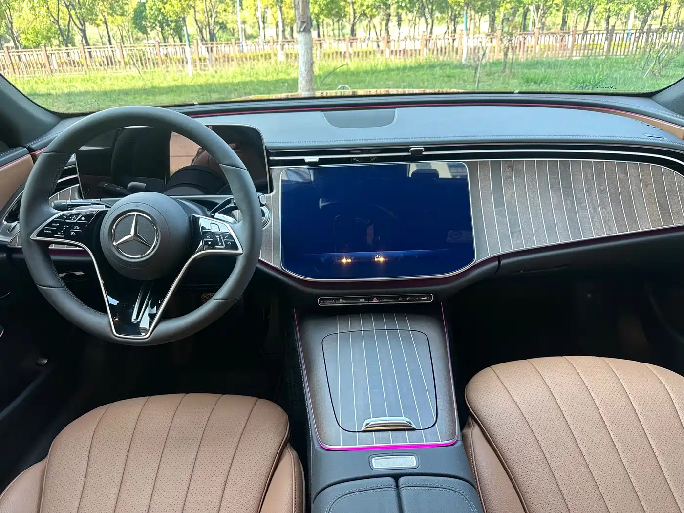 Mercedes-Benz E-Class 2024 E 300 L Fashion фото 5
