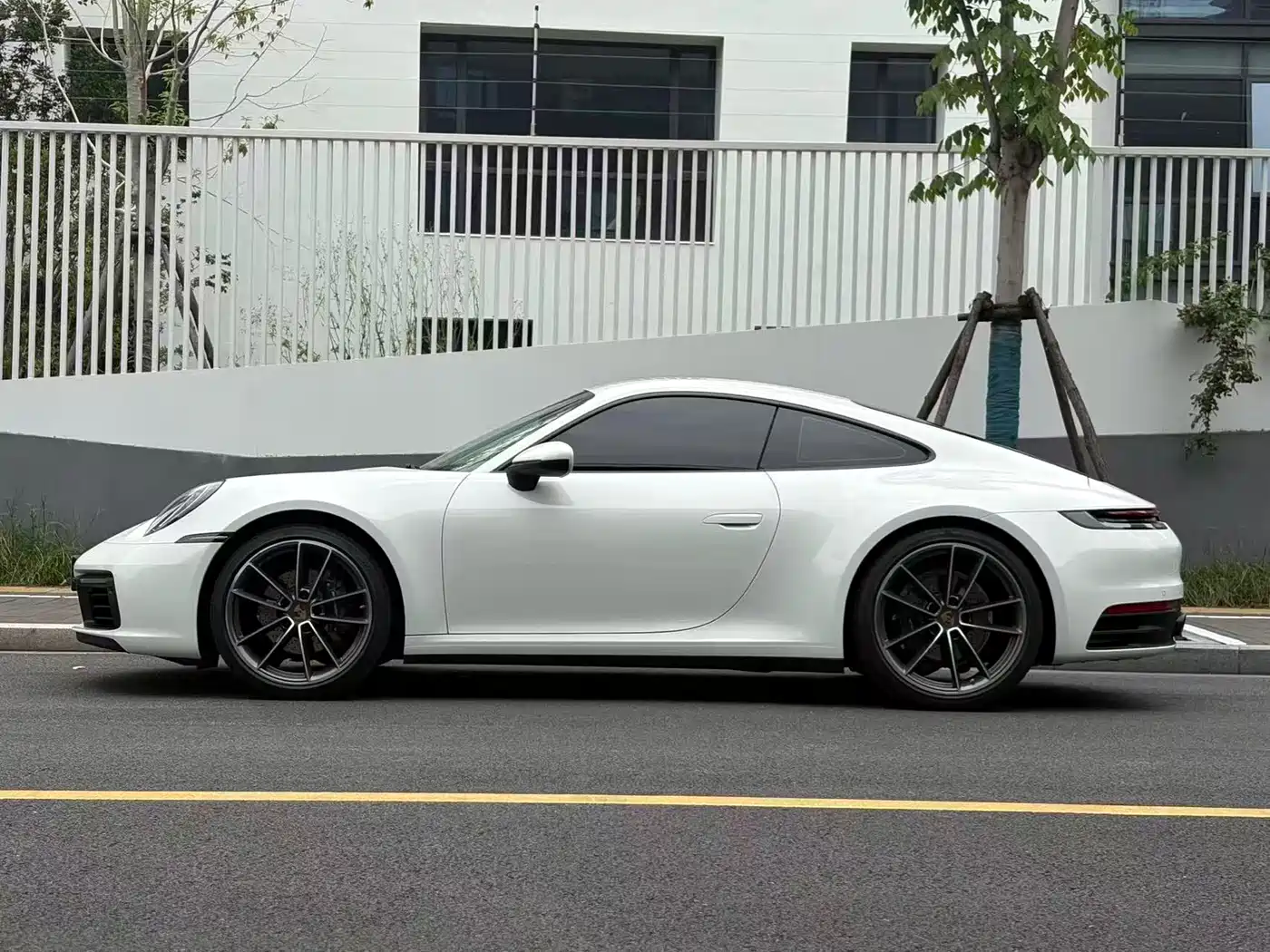 Porsche 911 2023 Carrera 3.0T фото 4