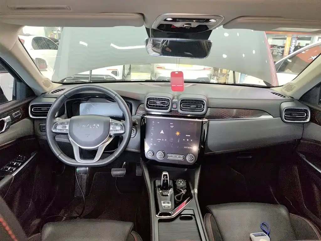 Lynk & Co 02 2019 1.5T DCT FWD Jin Pro Version China VI фото 10