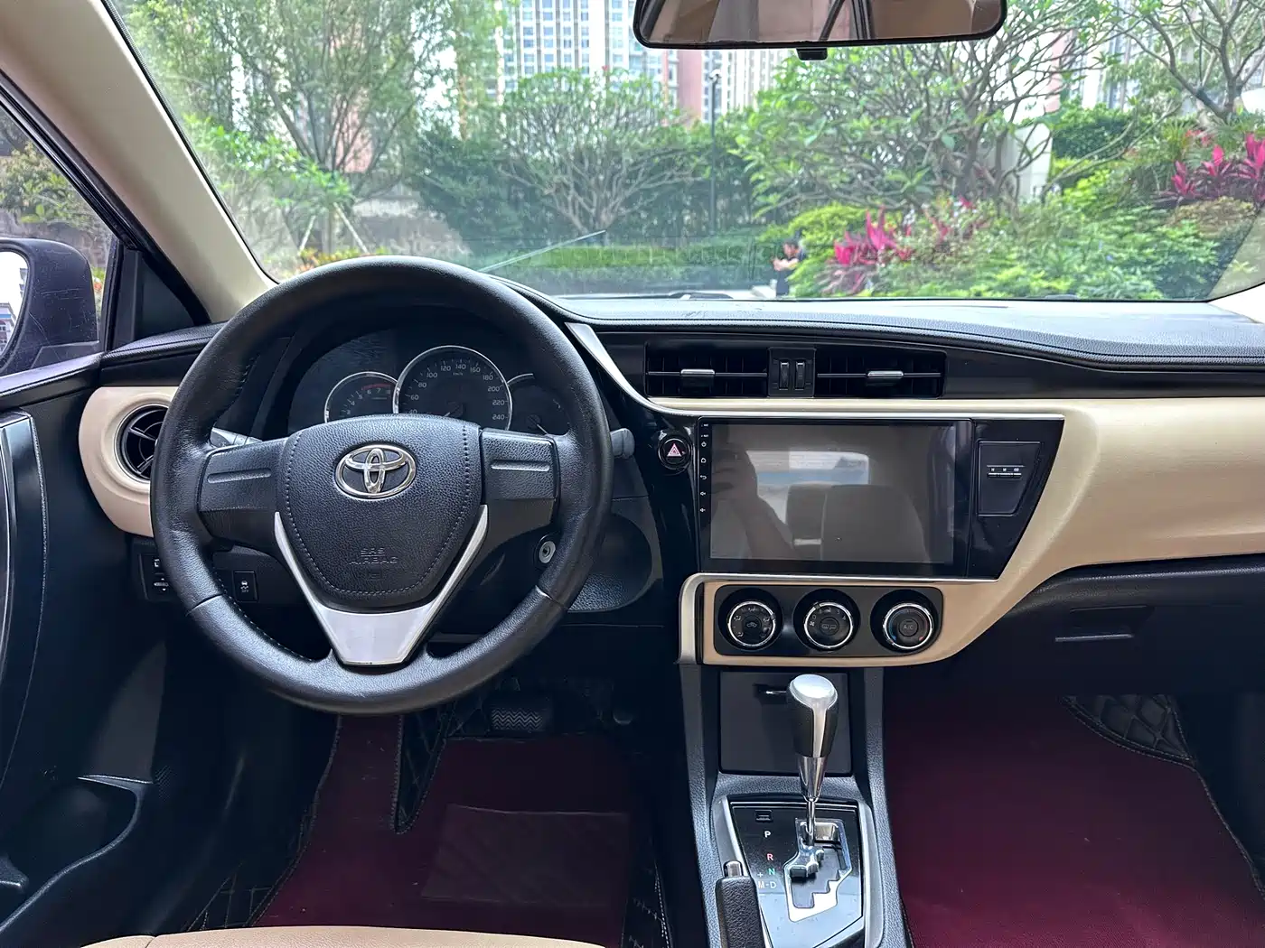 Toyota Corolla 2017 Facelift 1.2T S-CVT GL фото 12