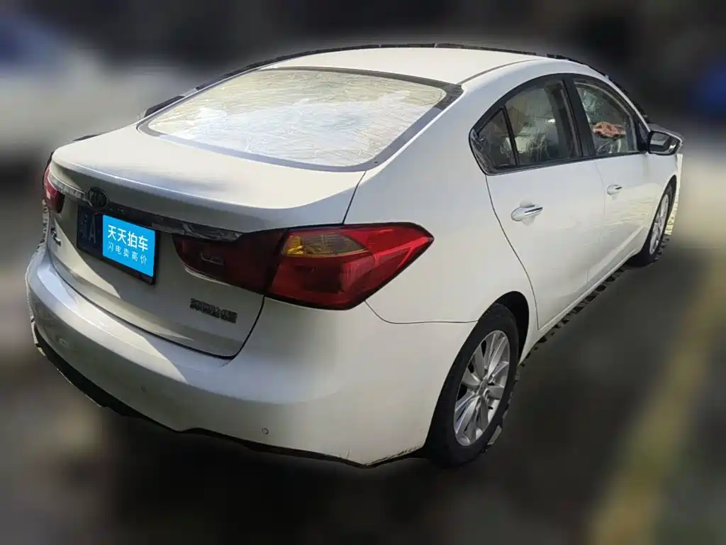 Фото 2 - Kia K3