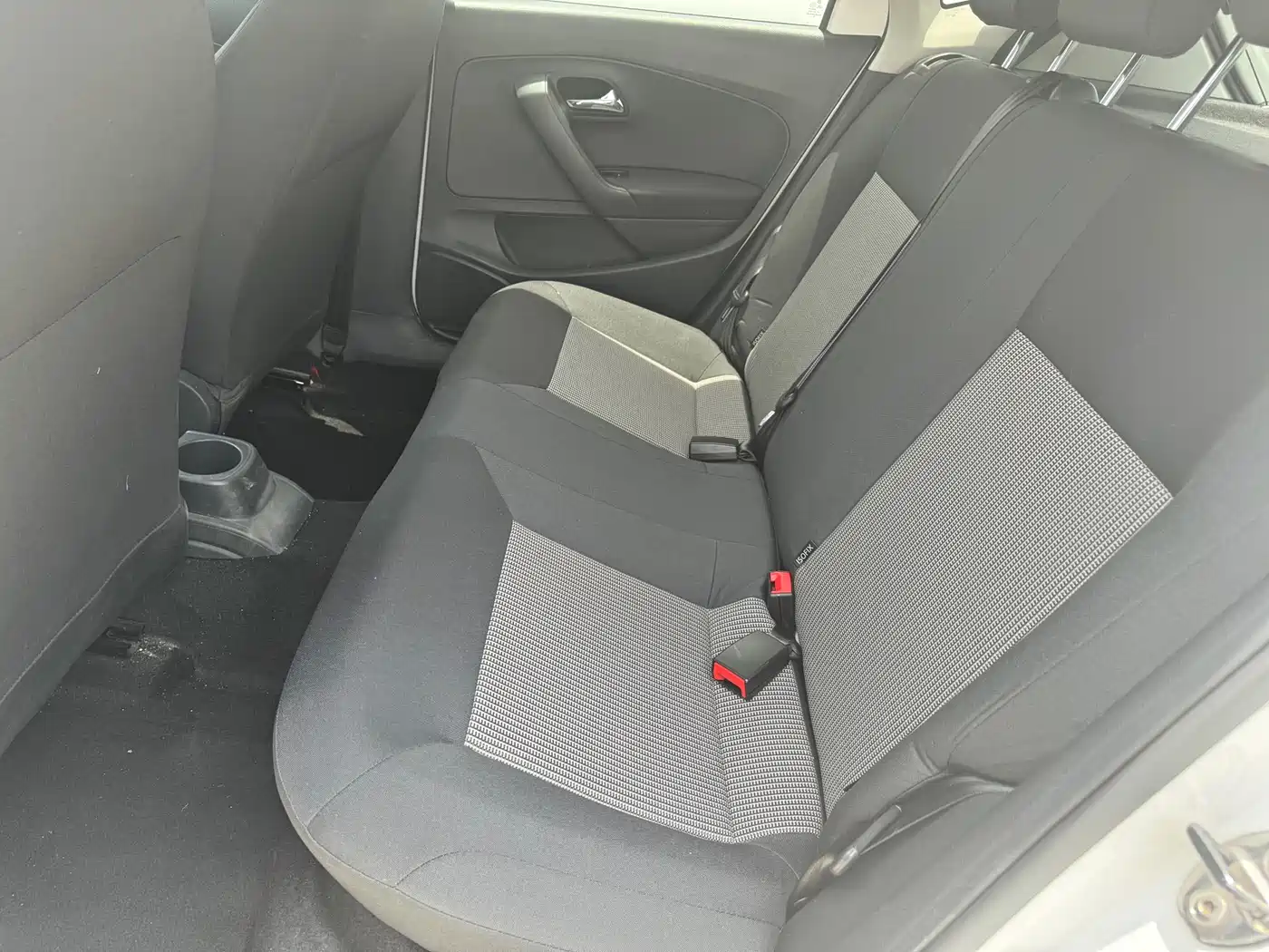 Volkswagen Polo 2018 1.5L Auto Safe Drive фото 6