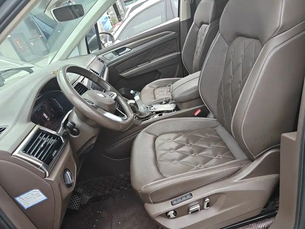 Volkswagen Viloran 2020 2020 380TSI Premium