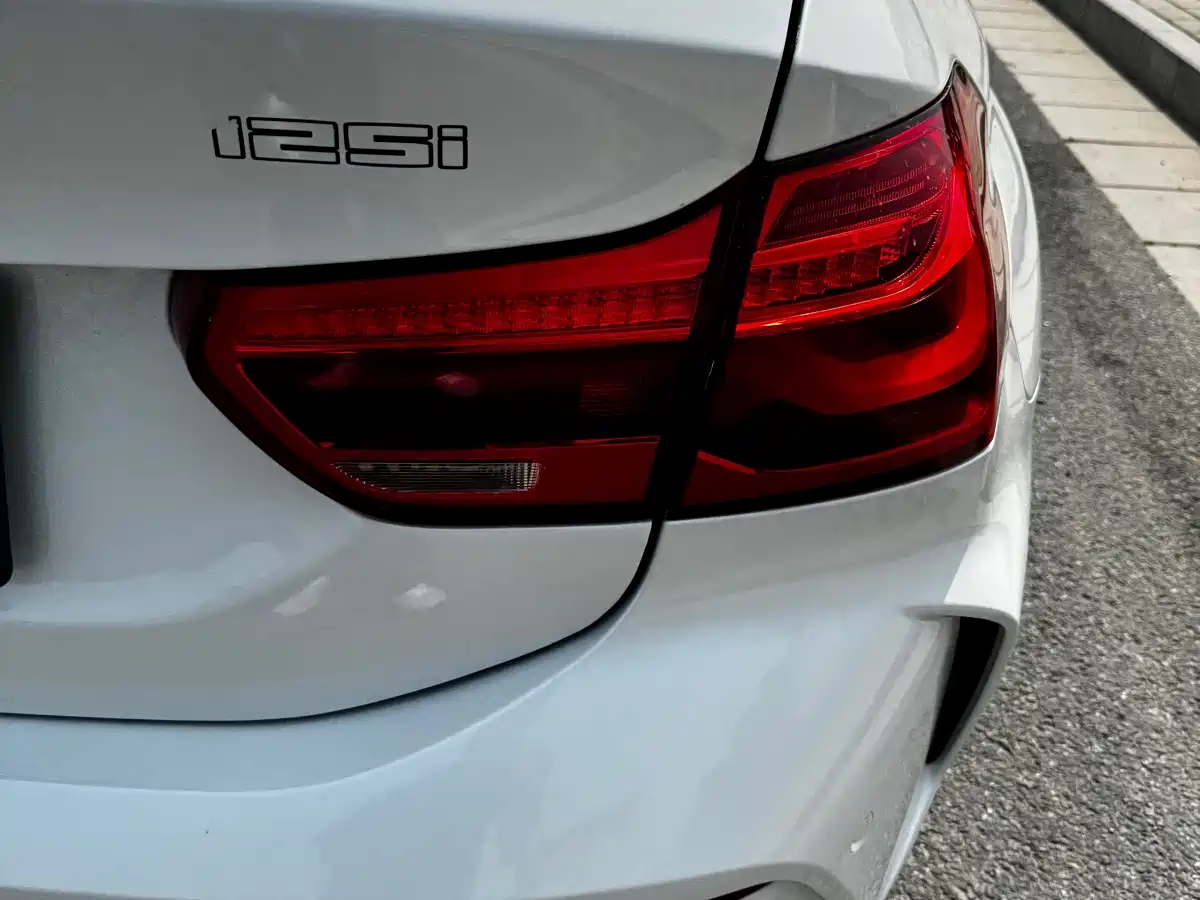 BMW 1 Series 2021 Facelift 125i M Sport Shadow Edition фото 19