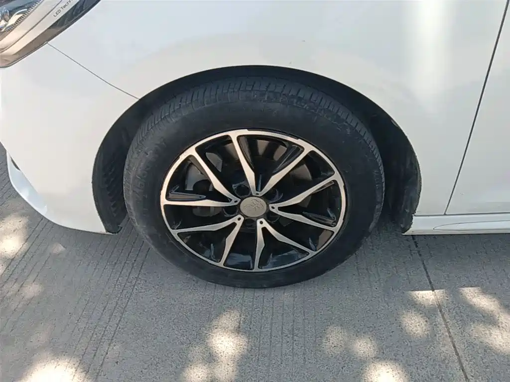BYD Song MAX 2017 1.5T Auto Smart Elite 7-Seater фото 23