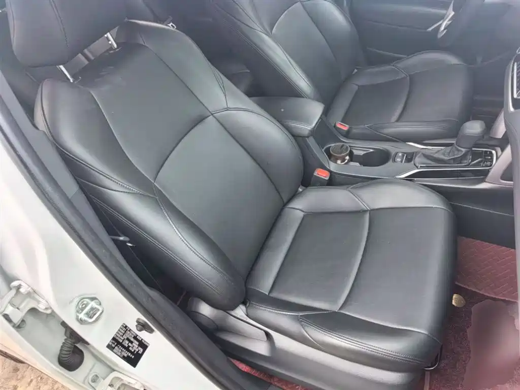 Toyota Frontlander 2024 2.0L CVT Leading Edition фото 25