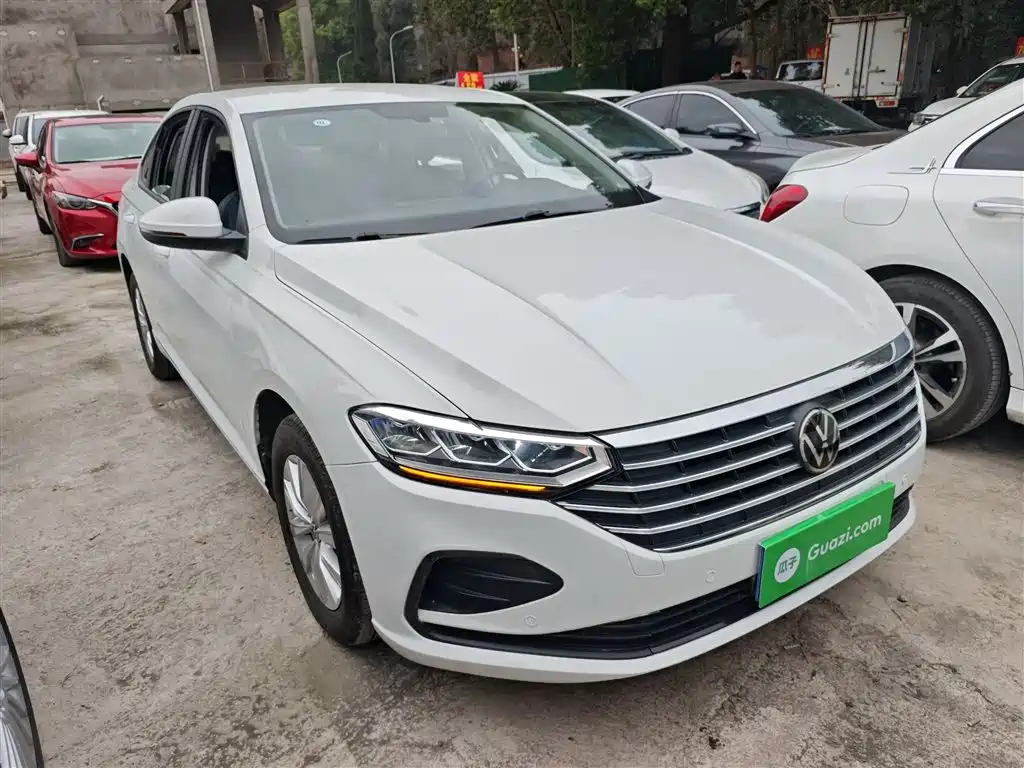 Volkswagen Lavida 2023 Facelift 1.5L Auto Comfort Edition фото 4