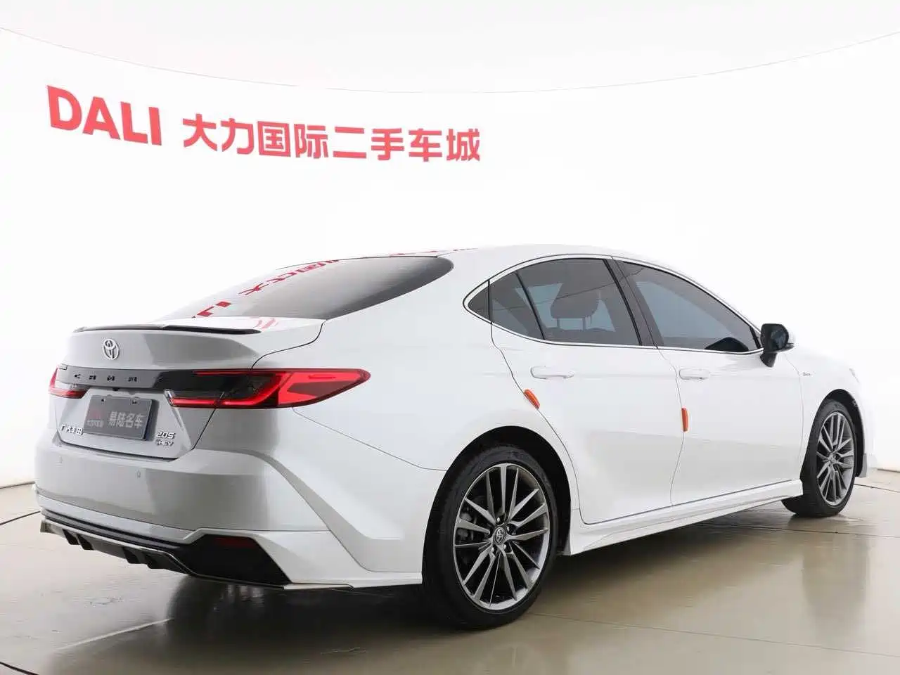 Toyota Camry 2024 Model Dual Hybrid 2.0HXS Sport Plus Edition фото 15