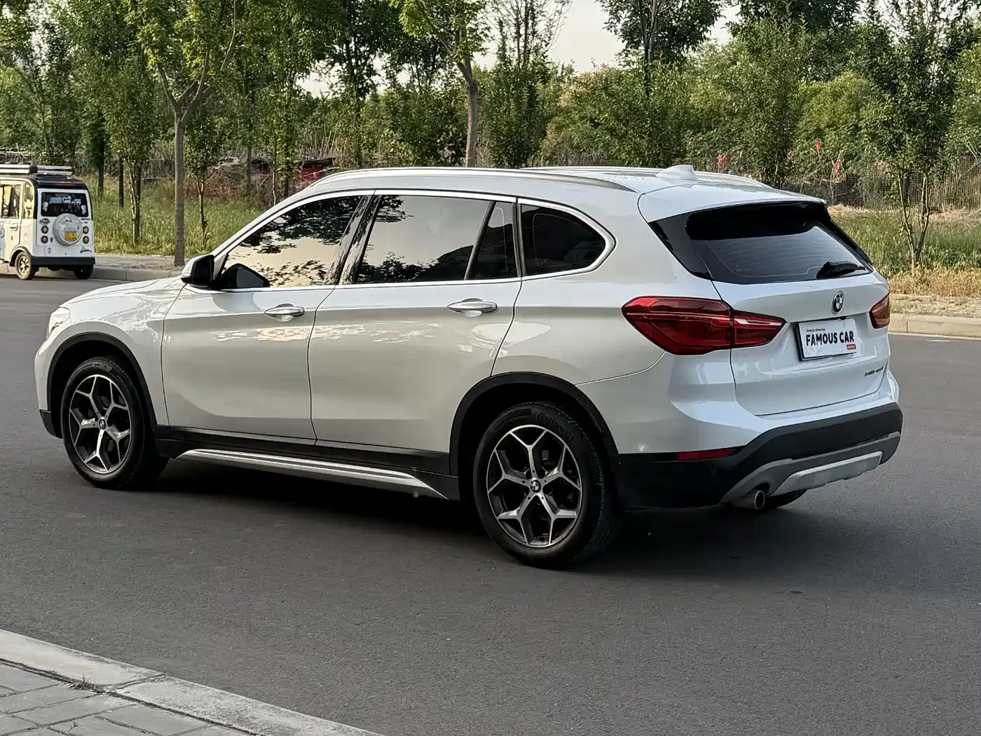 BMW X1 2019 sDrive18Li Premium Model фото 4