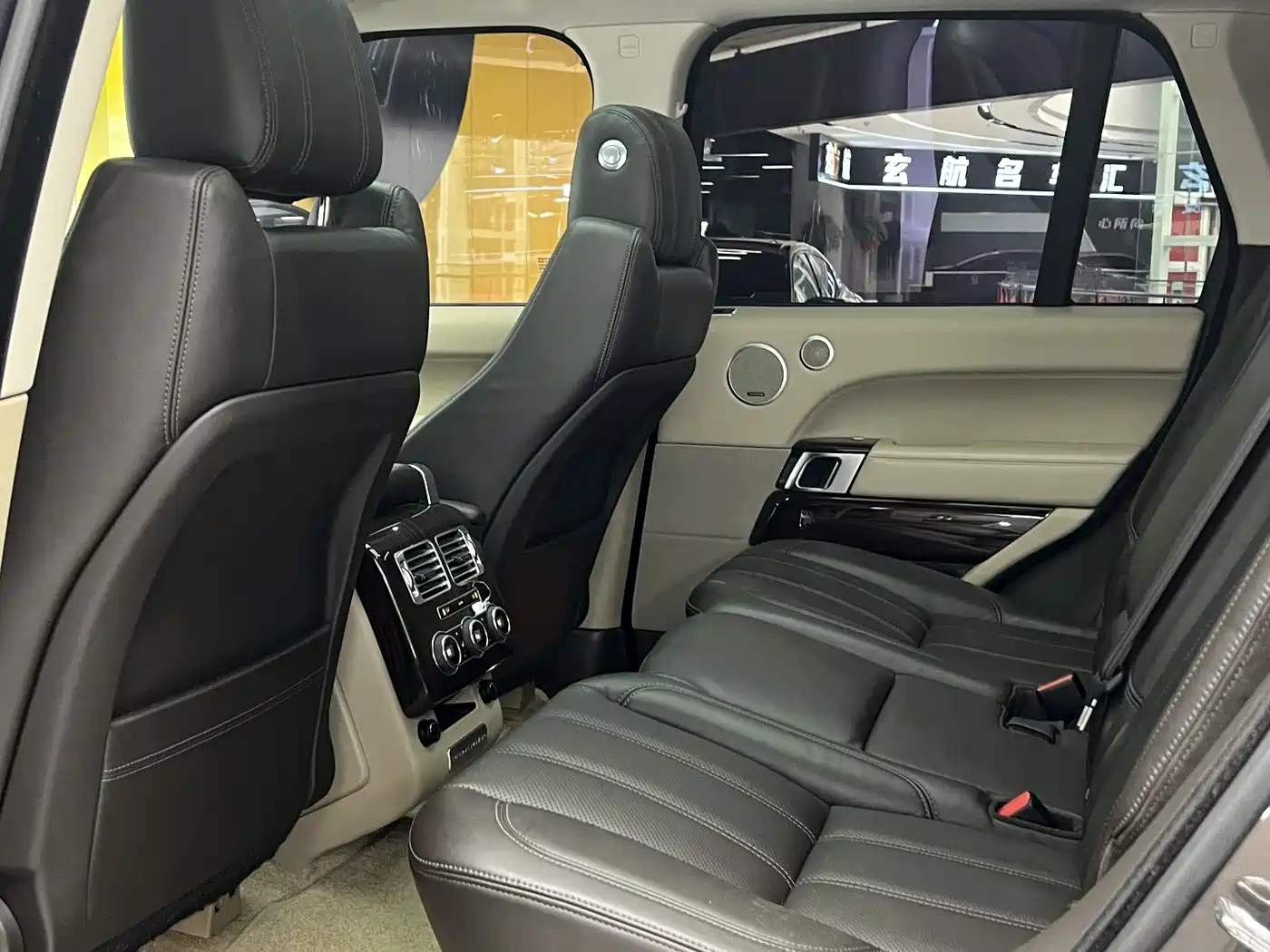 Land Rover Range Rover 2016 3.0 SC V6 Vogue фото 10