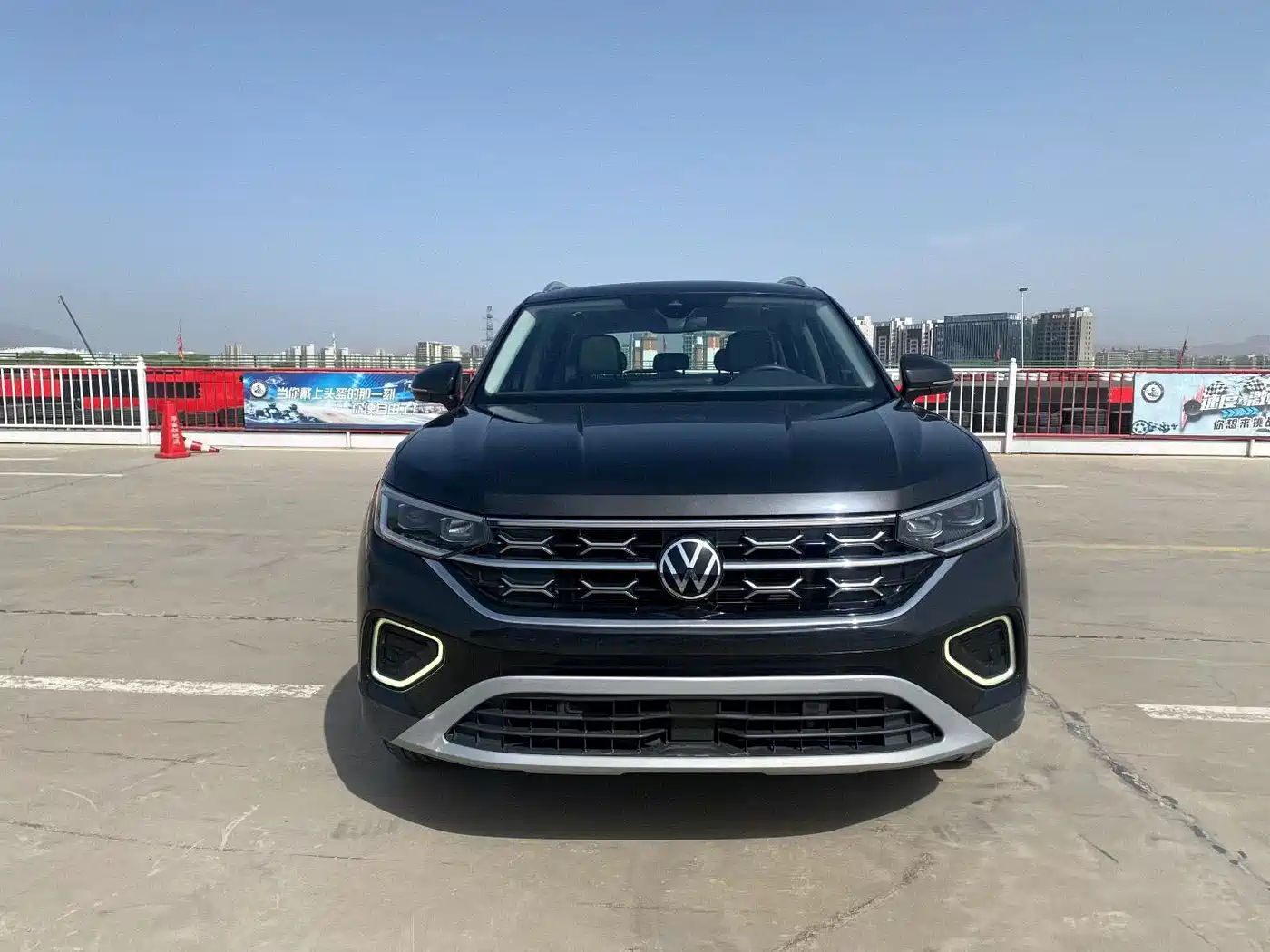 Volkswagen Tayron 2023 330TSI 2WD Luxury Plus Advanced Edition фото 2
