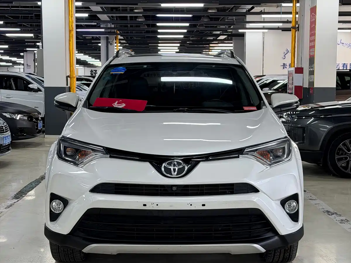 Toyota RAV4 Rongfang 2016 2.5L Automatic 4WD Elite фото 2