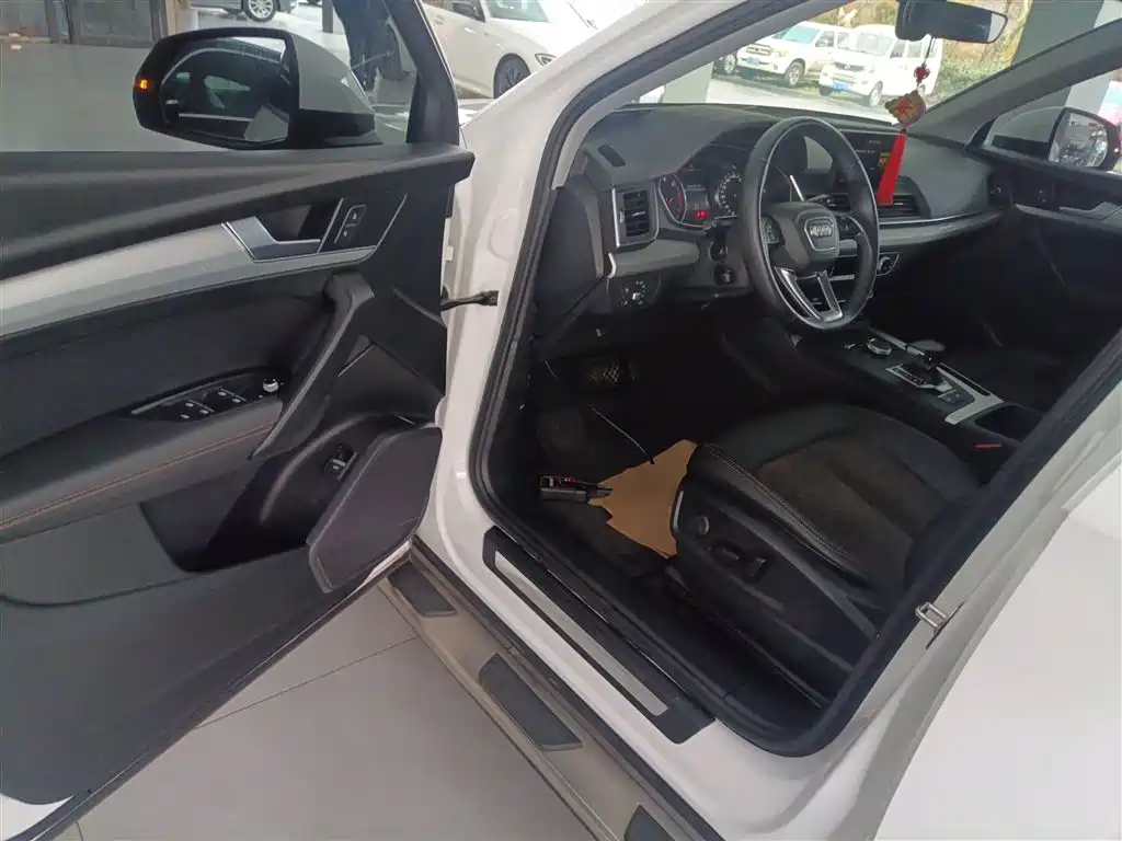 Audi Q5L 2020 Facelift 40 TFSI Honor Progressive фото 16