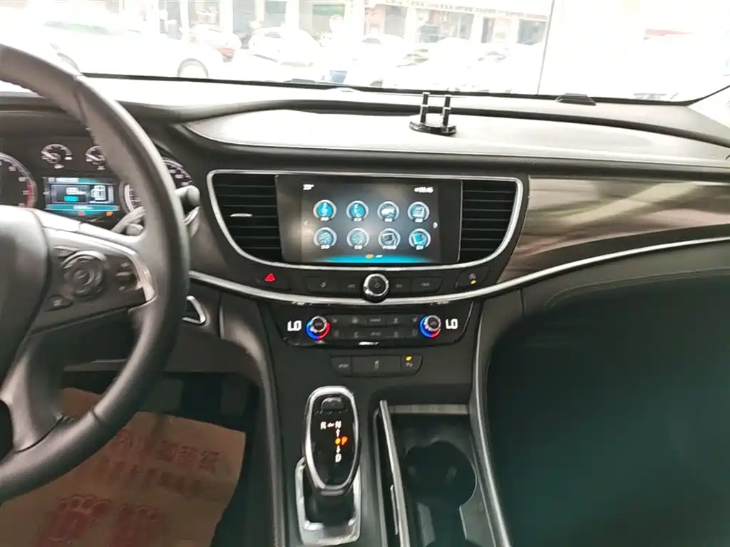Buick LaCrosse 2018 Model 20T Elite Edition фото 13