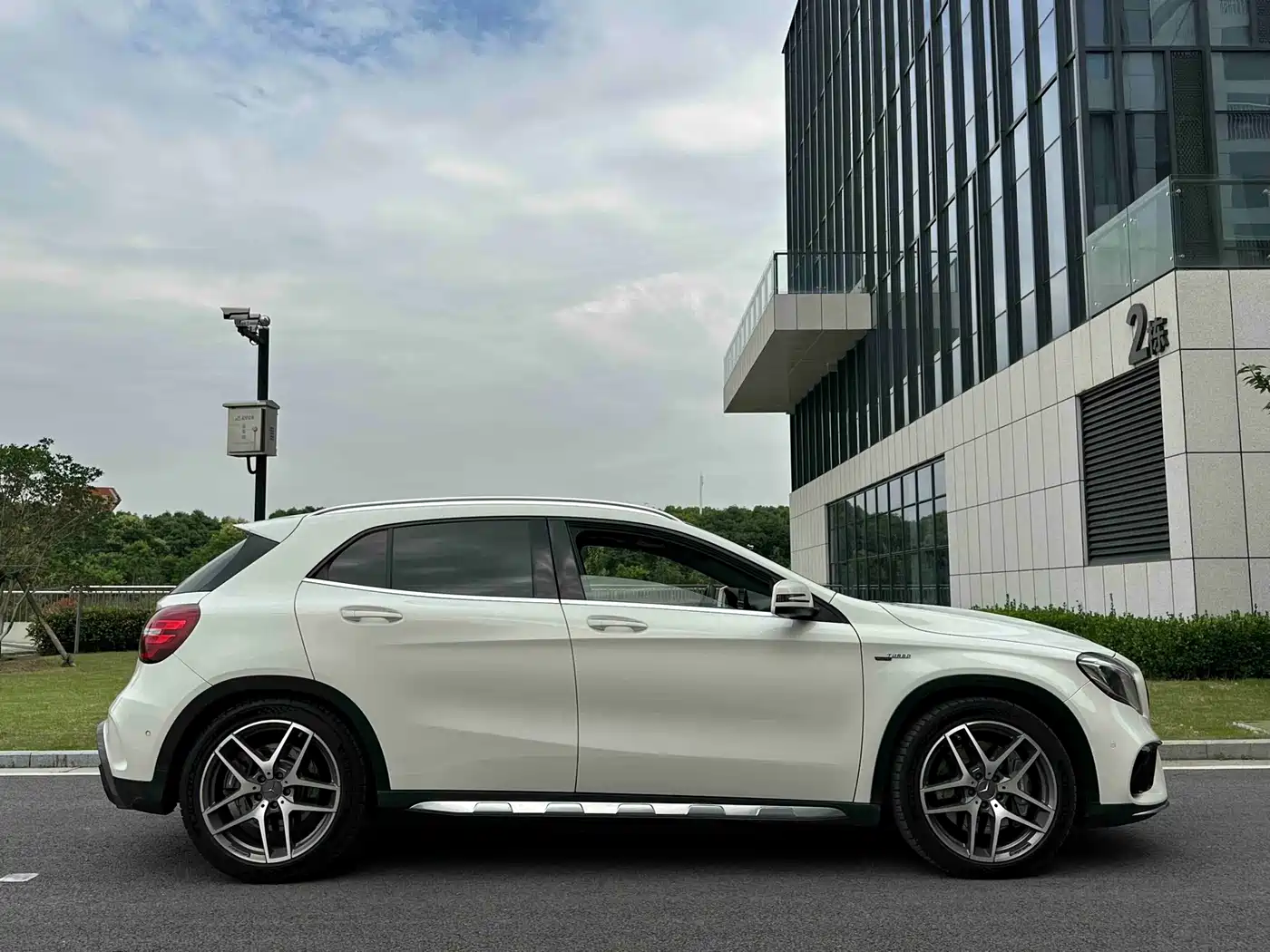 Mercedes-Benz GLA AMG 2017 AMG GLA 45 4MATIC фото 20