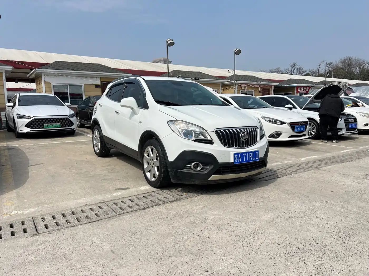Buick Encore 2013 1.4T Automatic 2WD Leading фото 2