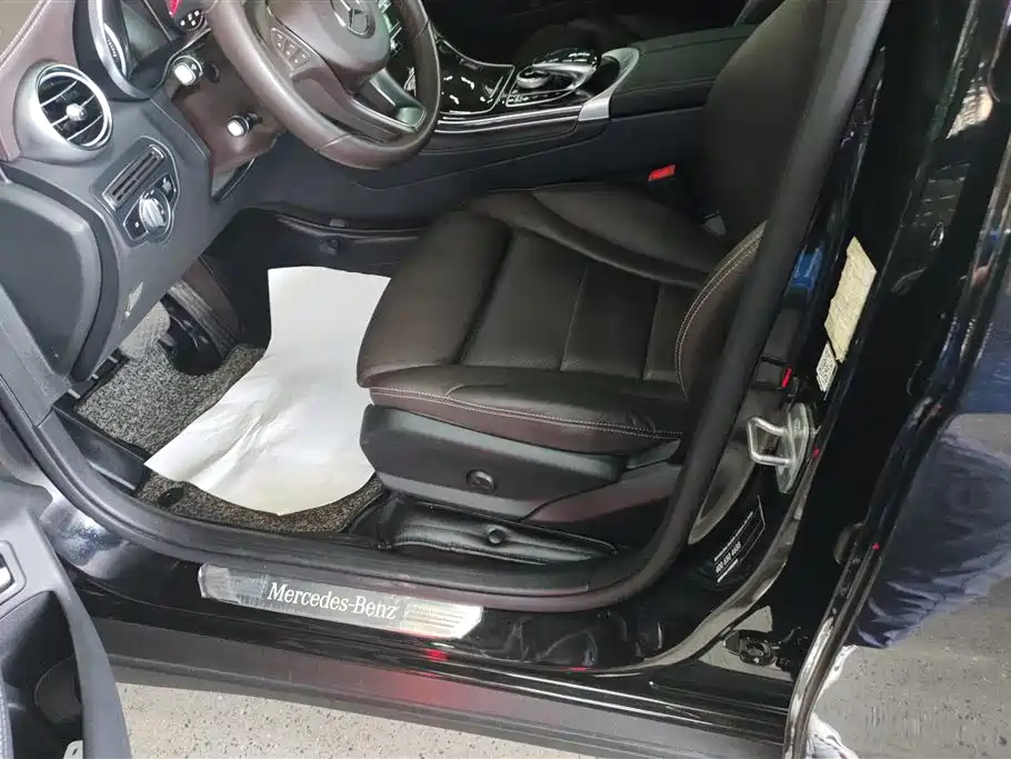 Mercedes-Benz GLC 2019 GLC 260 L 4MATIC Luxury фото 9