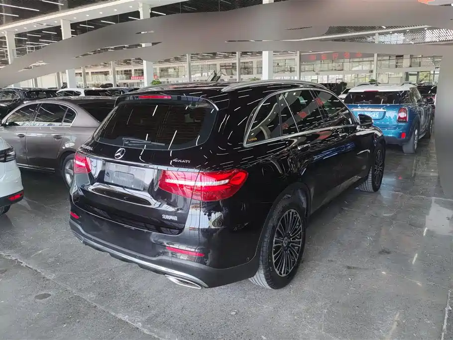 Mercedes-Benz GLC 2019 GLC 260 L 4MATIC Luxury фото 3
