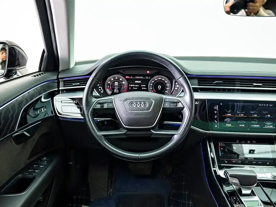 Audi A8 2019 A8L 50 TFSI quattro Comfort фото 18