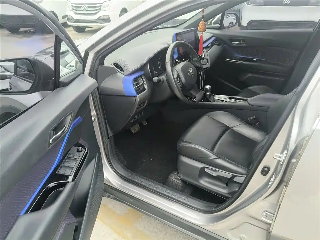 Toyota IZOA 2018 2.0L Speed Edition China VI фото 16