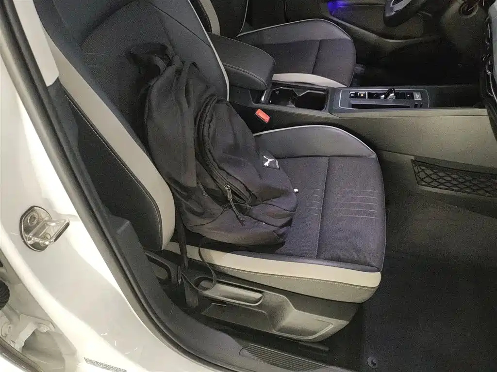 Volkswagen Golf 2021 280TSI DSG Pro фото 20