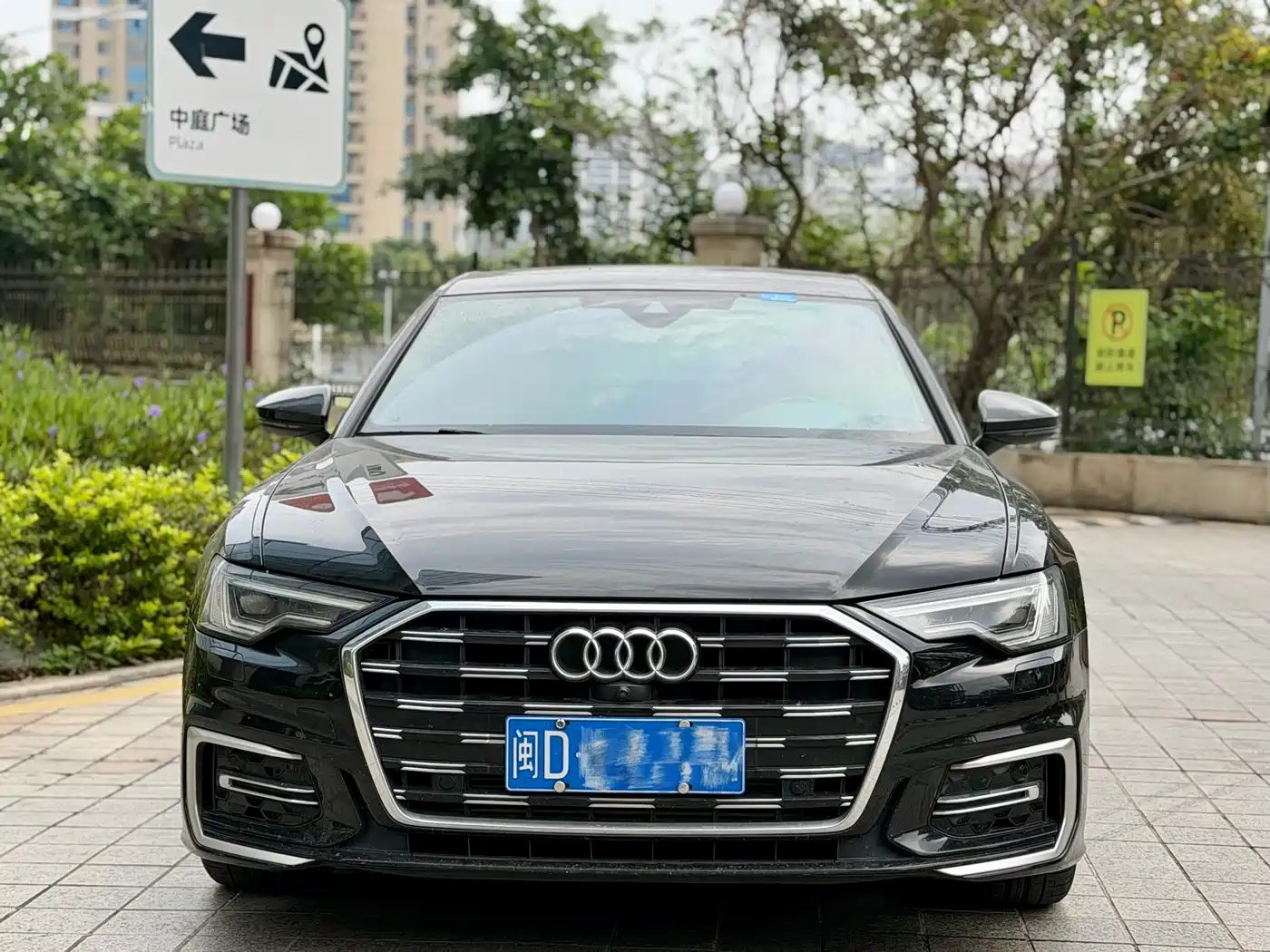 Audi A6L 2023 45 TFSI Premium Selection Dynamic фото 2