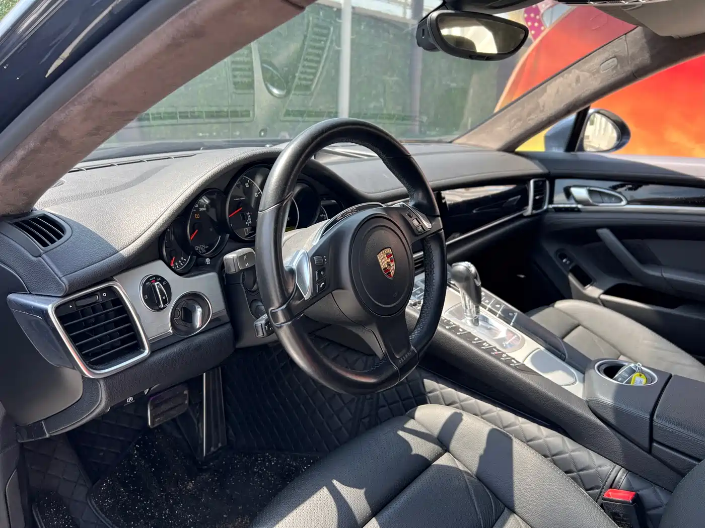 Porsche Panamera 2014 Panamera 3.0T фото 8