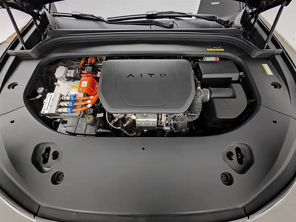 AITO Wenjie AITO M9 2024 Range Extender Ultra 52kWh 6-seater фото 6