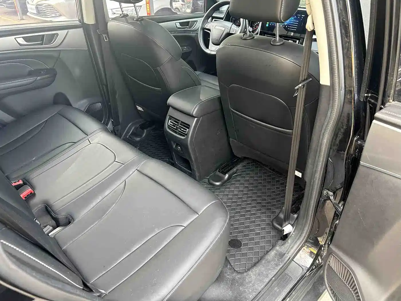 Haval M6 2023 PLUS 1.5T DCT Luxury Smart Connect фото 8