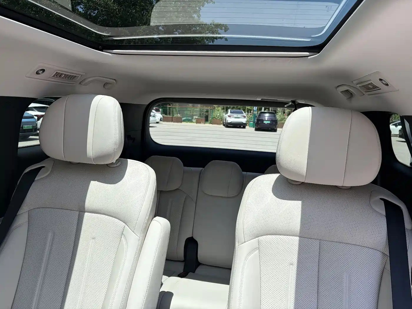BYD Xia 2025 DM-i 1.5T 100km Leading Edition фото 9