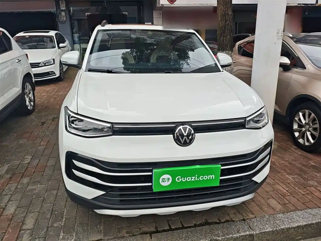 Volkswagen Tharu 2025 Model Rising Star 300TSI Aspiration Edition фото 7