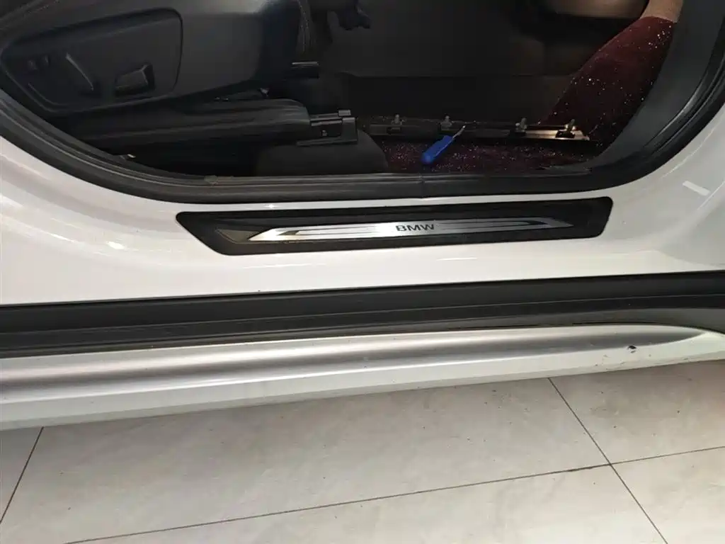 BMW X1 2018 sDrive18Li Premium Model фото 21