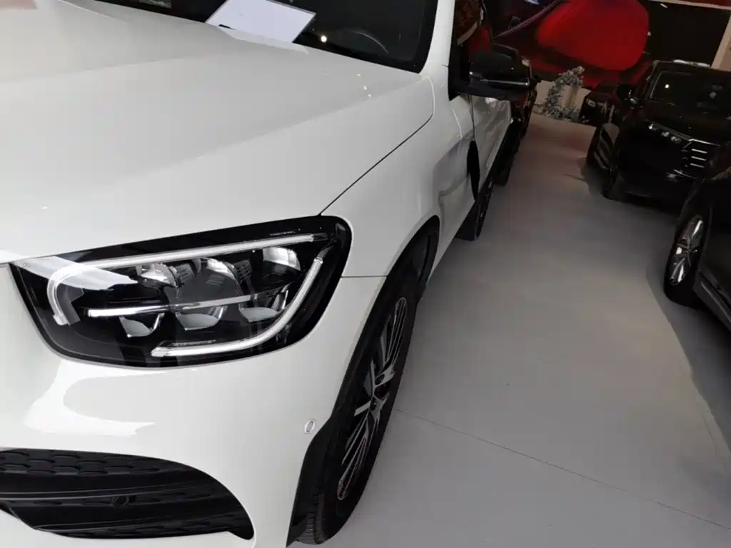 Фото 24 - Mercedes-Benz GLC Coupe