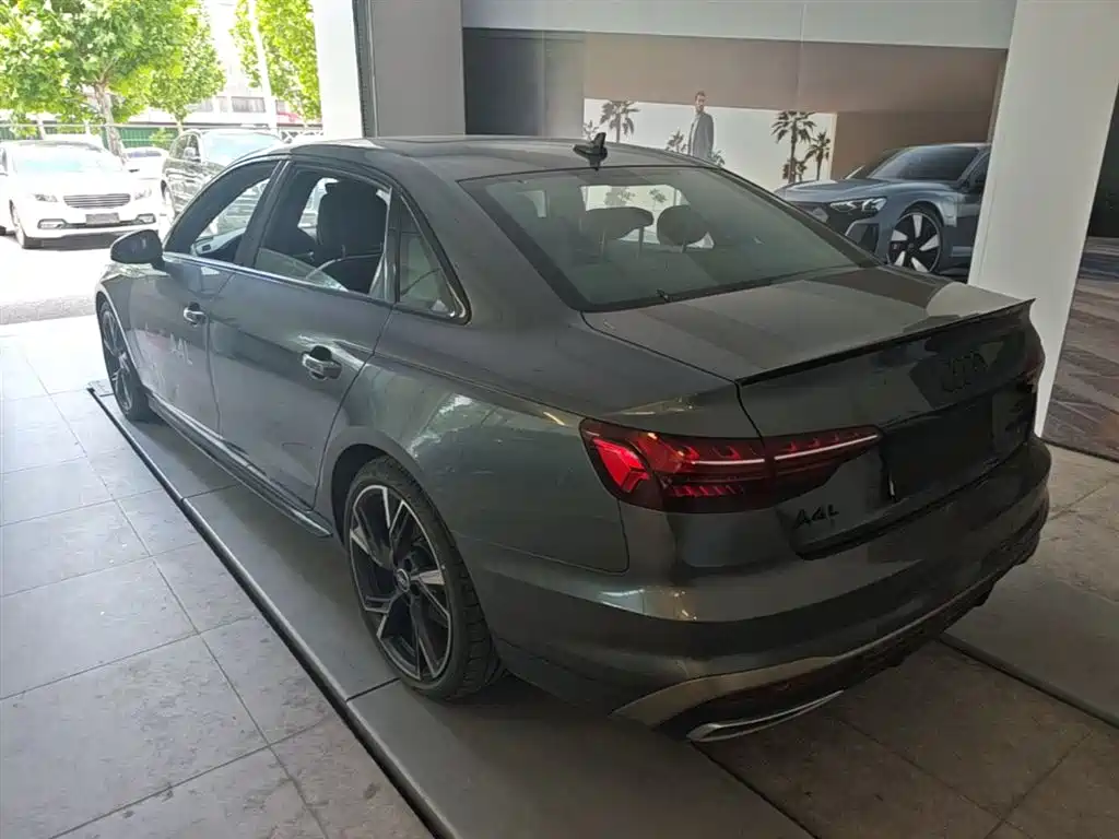 Audi A4L 2024 40 TFSI quattro RS Kit Speed Edition фото 5