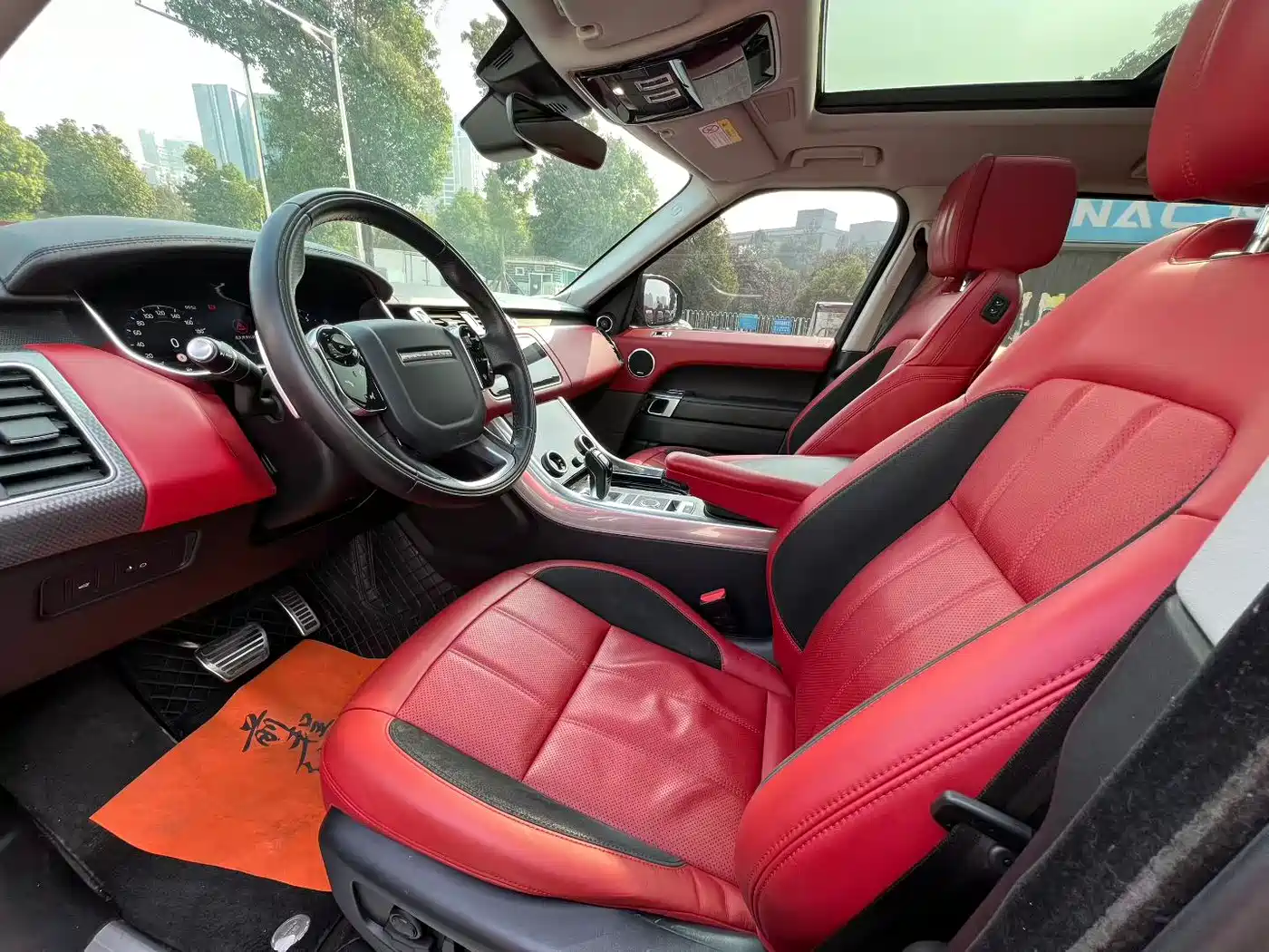 Land Rover Range Rover Sport 2021 3.0 L6 Gloss Black Edition фото 4