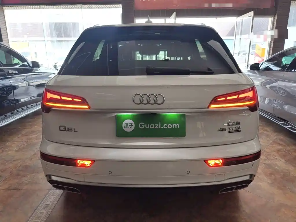 Audi Q5L 2022 Facelift 45T Luxury Dynamic фото 4