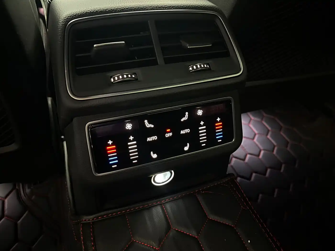 Audi A6L 2022 55 TFSI quattro Premium Elegance фото 16