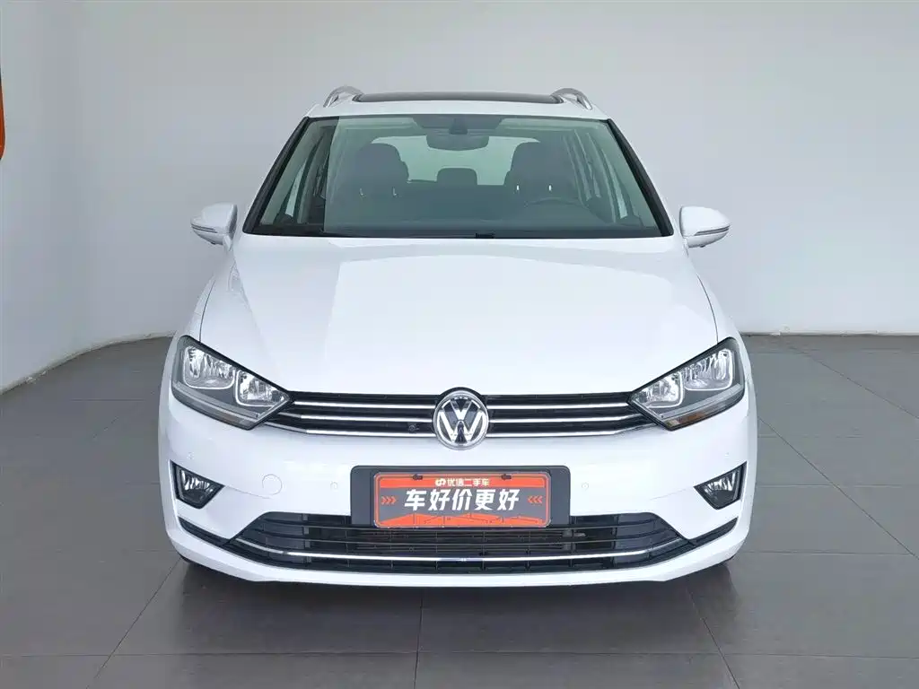 Volkswagen Golf Sportsvan 2016 230TSI Automatic Luxury фото 2