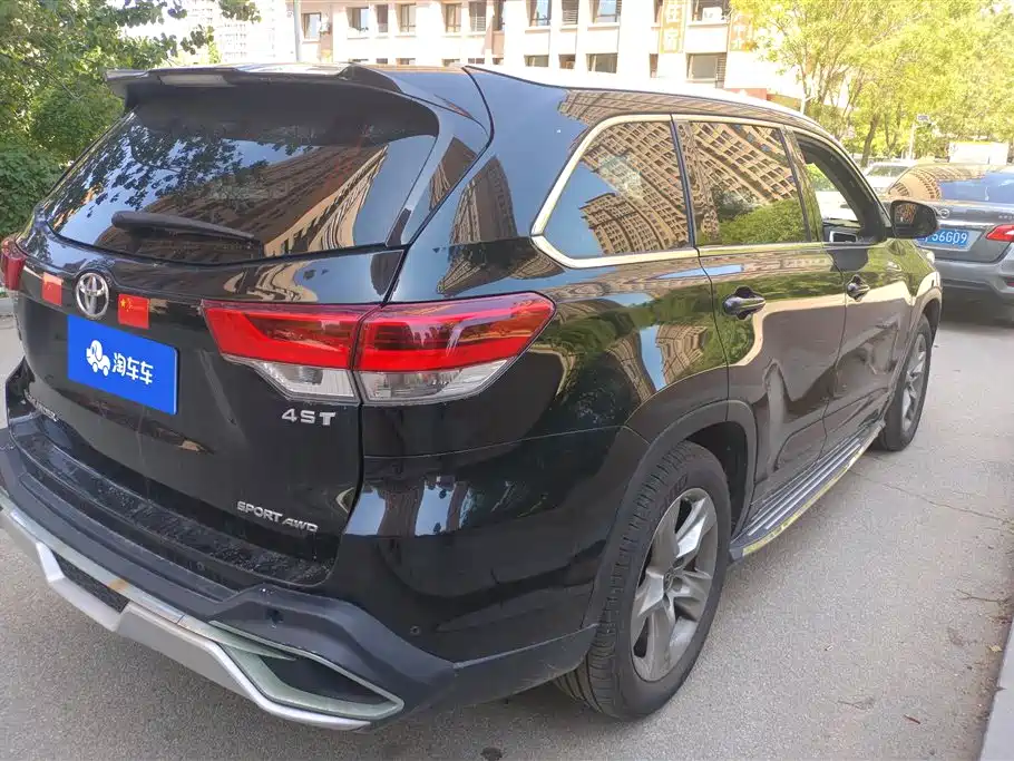Toyota Highlander 2018 2.0T 4WD Luxury 7-seater (China V) фото 3