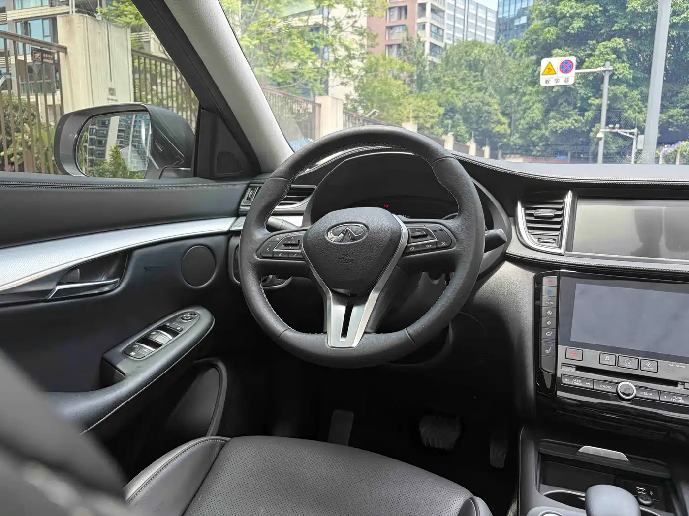 Infiniti QX50 2018 2.0T 2WD Fashion Edition фото 18