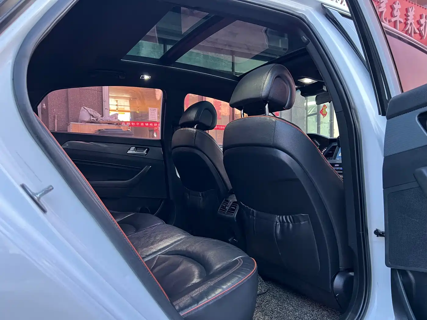 Hyundai Sonata 2015 1.6T GLS Smart фото 10