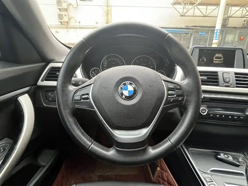 BMW 3 Series GT 2016 320i Fashion Style фото 12