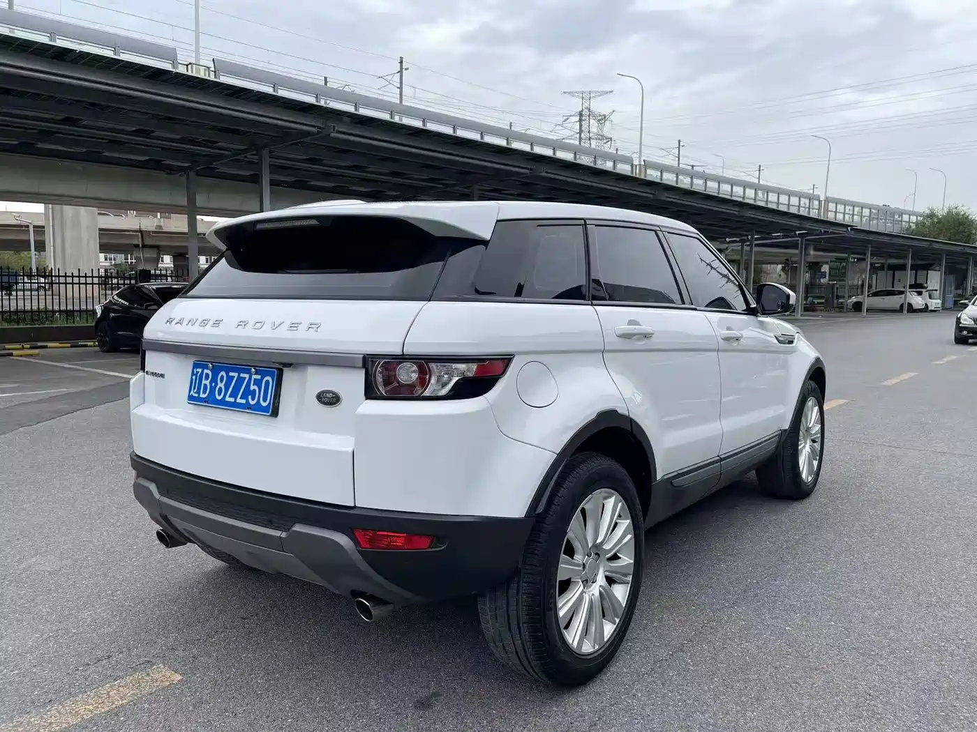 Land Rover Range Rover Evoque 2016 2015 2.0T 5-Door Intelligent Edition