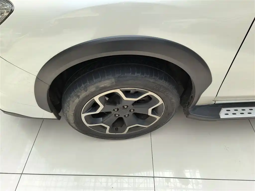 Subaru XV 2014 2.0i Elite фото 25