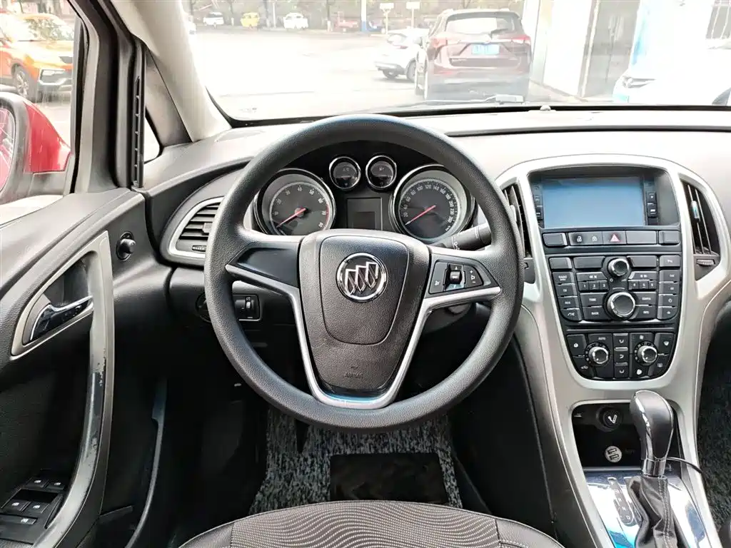Buick Excelle 2014 XT 1.6L Automatic Fashion фото 11