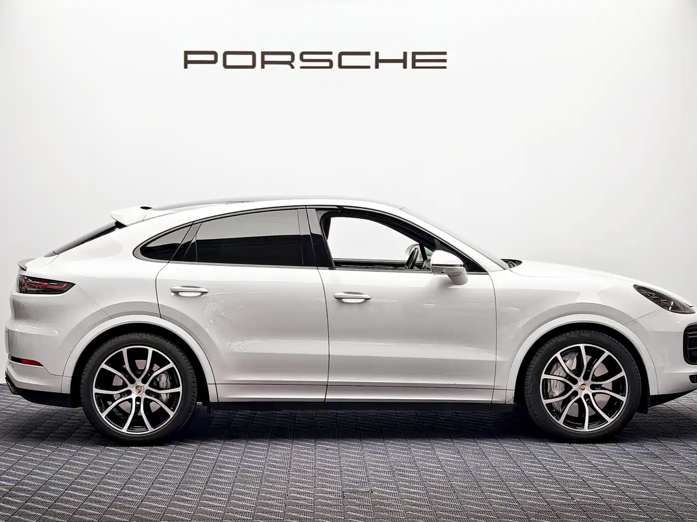 Porsche Cayenne фото 8