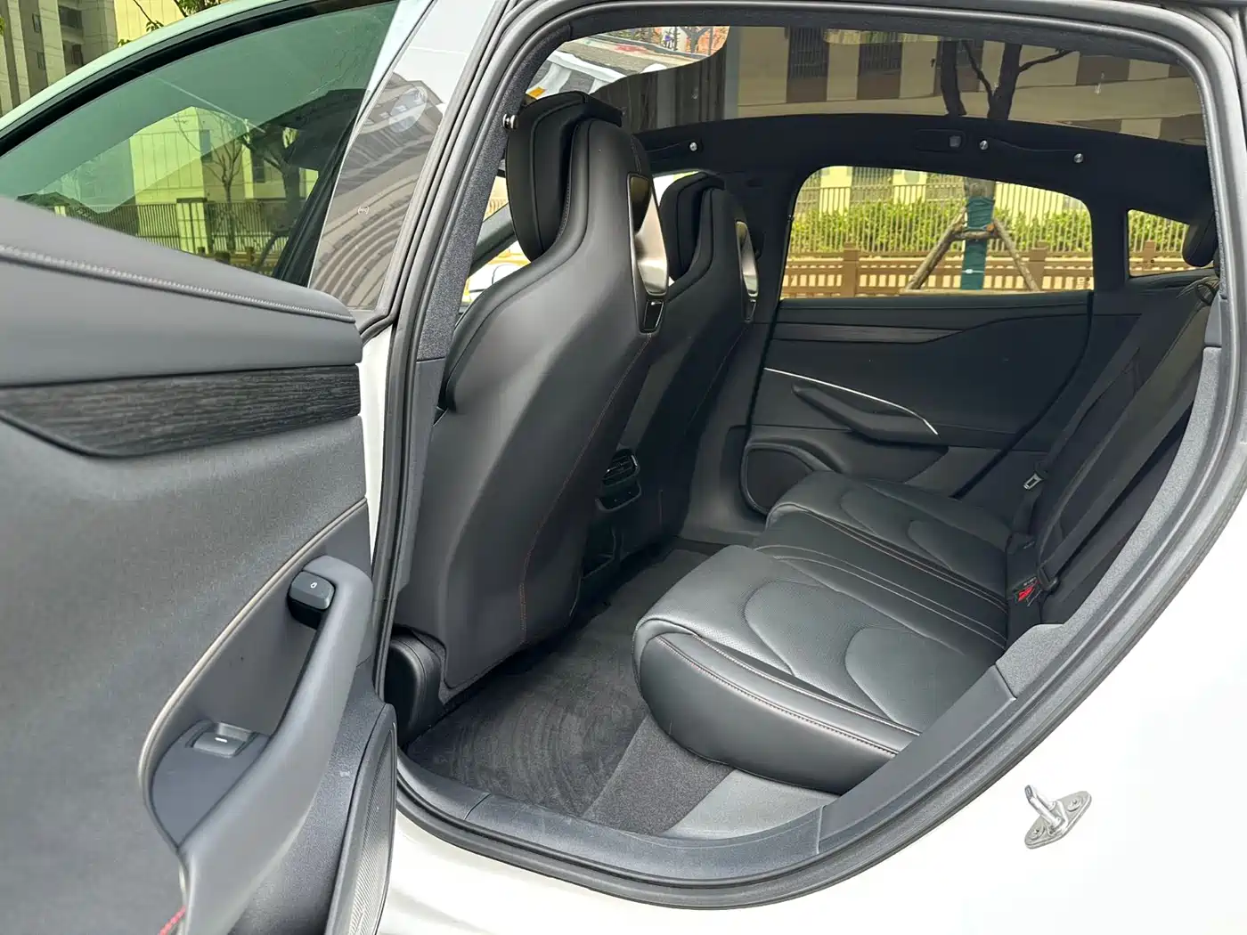Xiaomi Auto Xiaomi SU7 2024 RWD Long Range Intelligent Driving Edition фото 16