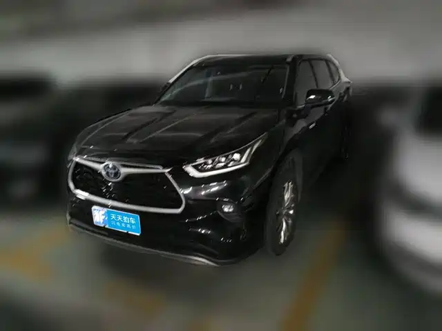 Toyota Highlander 2023 2.5L Smart Hybrid Dual Engine AWD Premium 7-Seater — фото 1