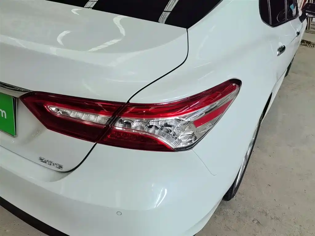 Toyota Camry 2021 2.0G Luxury Edition фото 8